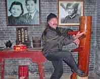 wooden dummy, wing chun system, wing chun in china, wing chun in greensborough, sifu garry, sifu linda, bruce lee,