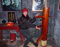 sifu linda, sifu garry, wooden dummy, wing chun sifu, wing chun system, wing chun, kung fu, wing chun melbourne, greensborough wing chun,